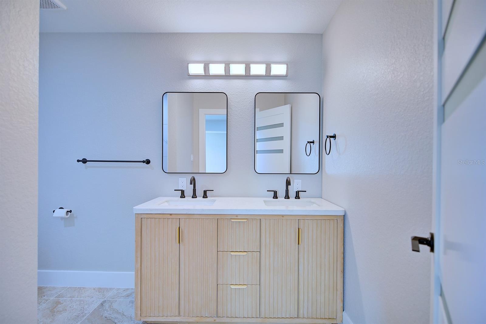 RURAL TRACTS - Residential