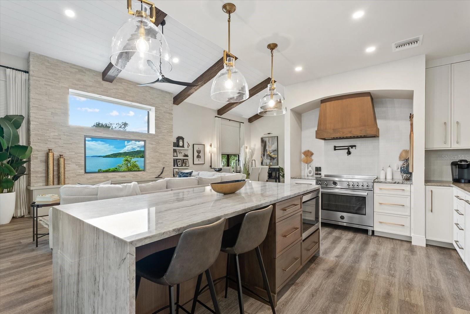 5307 AVENIDA DEL MARE
