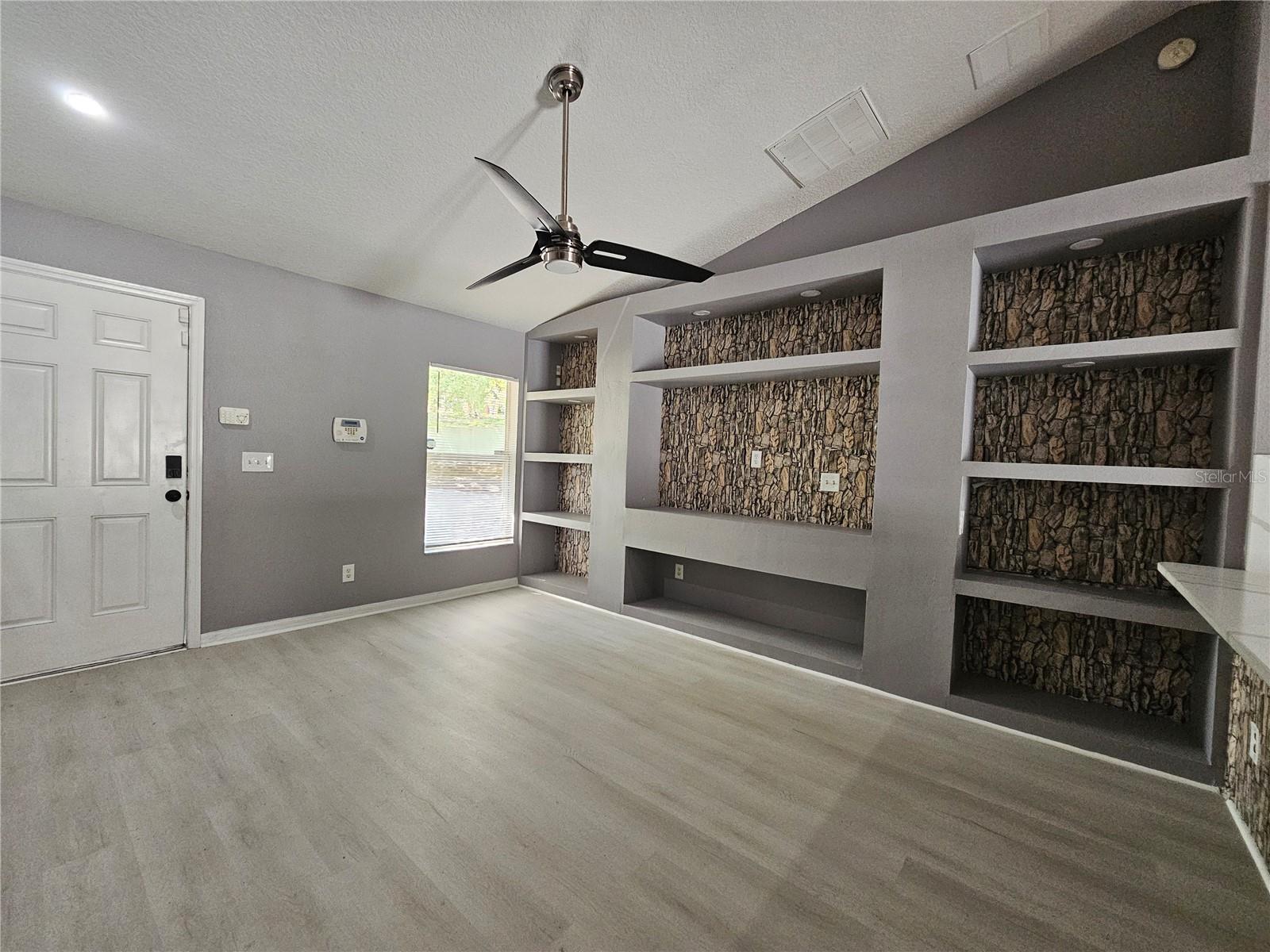 622 BROOKE COURT
