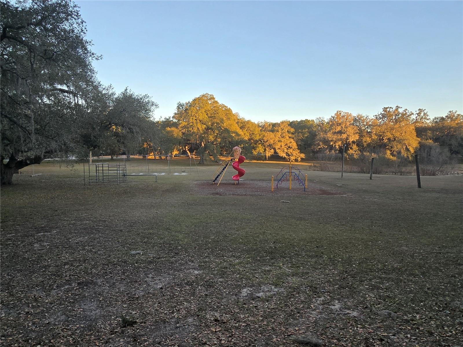 ROLLING RANCH ESTATE - Land