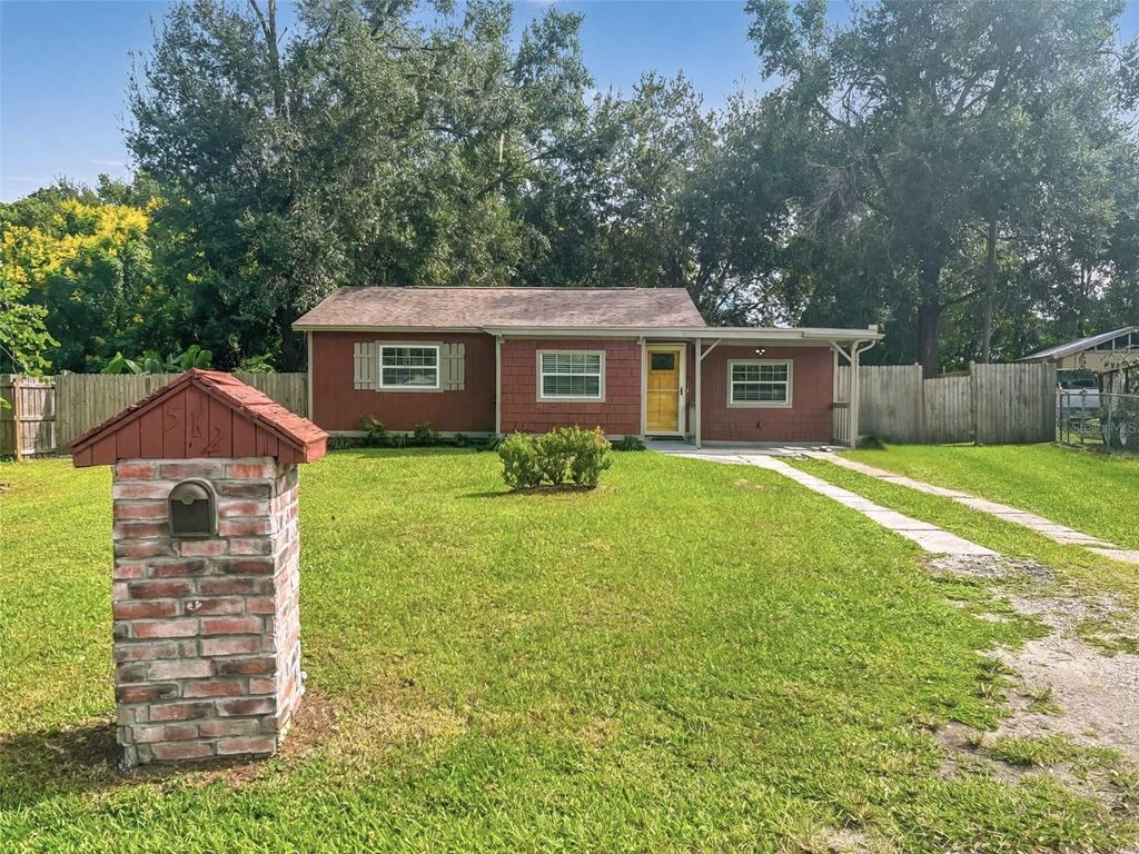 Photo of 512 Green Circle, Fort Meade, FL 33841 (MLS # TB8434040)