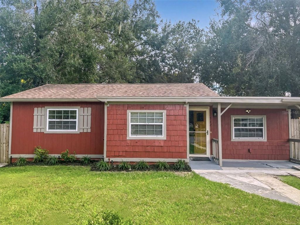 Photo of 512 Green Circle, Fort Meade, FL 33841 (MLS # TB8434040)