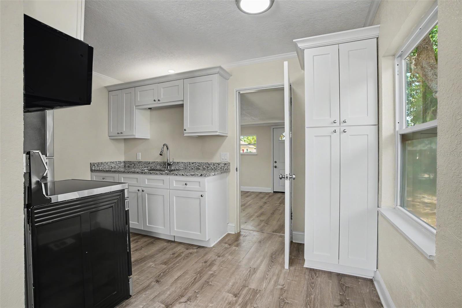 LAKEVIEW GROVE - Residential