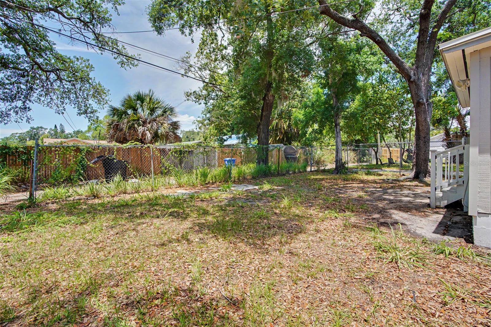 LAKEVIEW GROVE - Residential