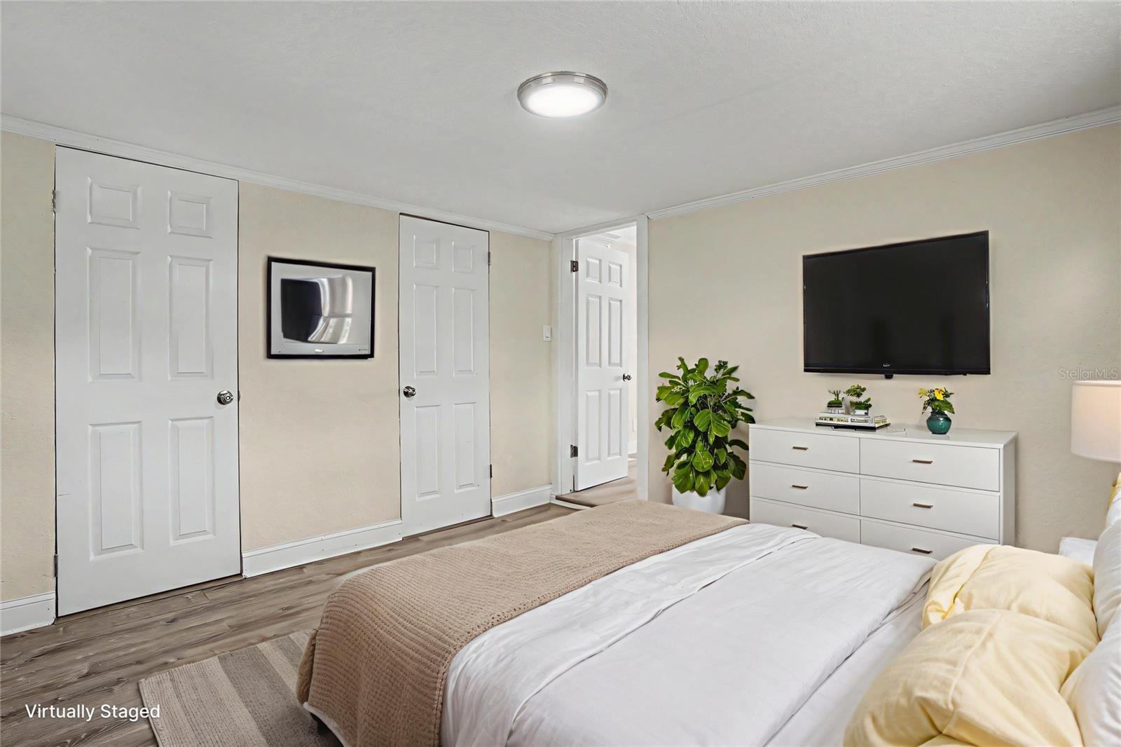 LAKEVIEW GROVE - Residential