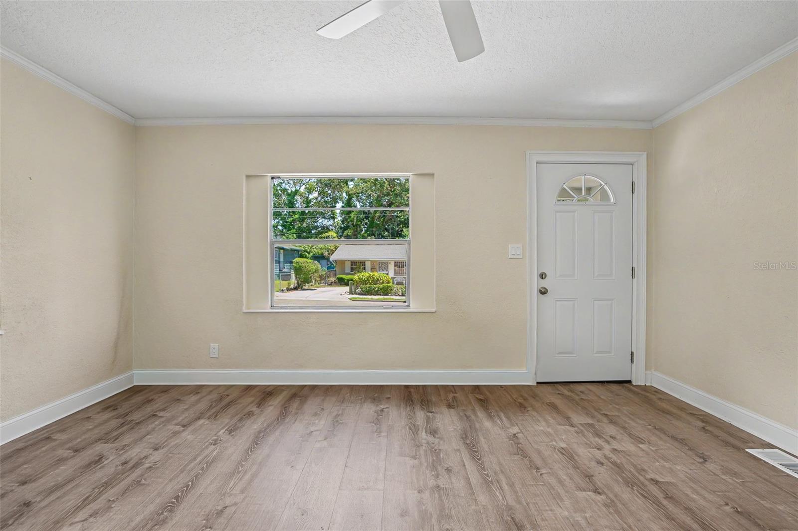 LAKEVIEW GROVE - Residential