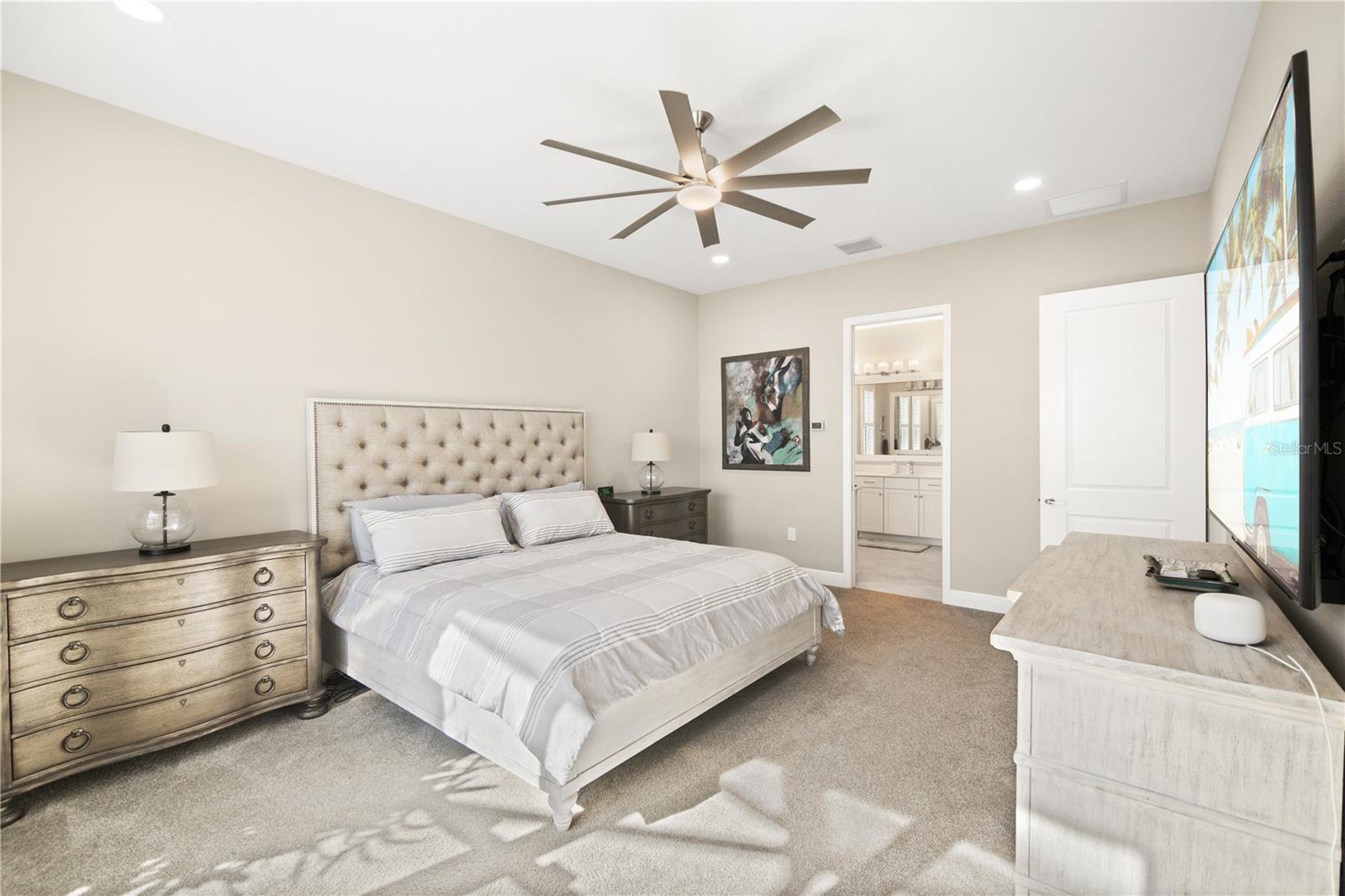 LAKEHOUSE COVE/WATERSIDE PH 2 - Residential