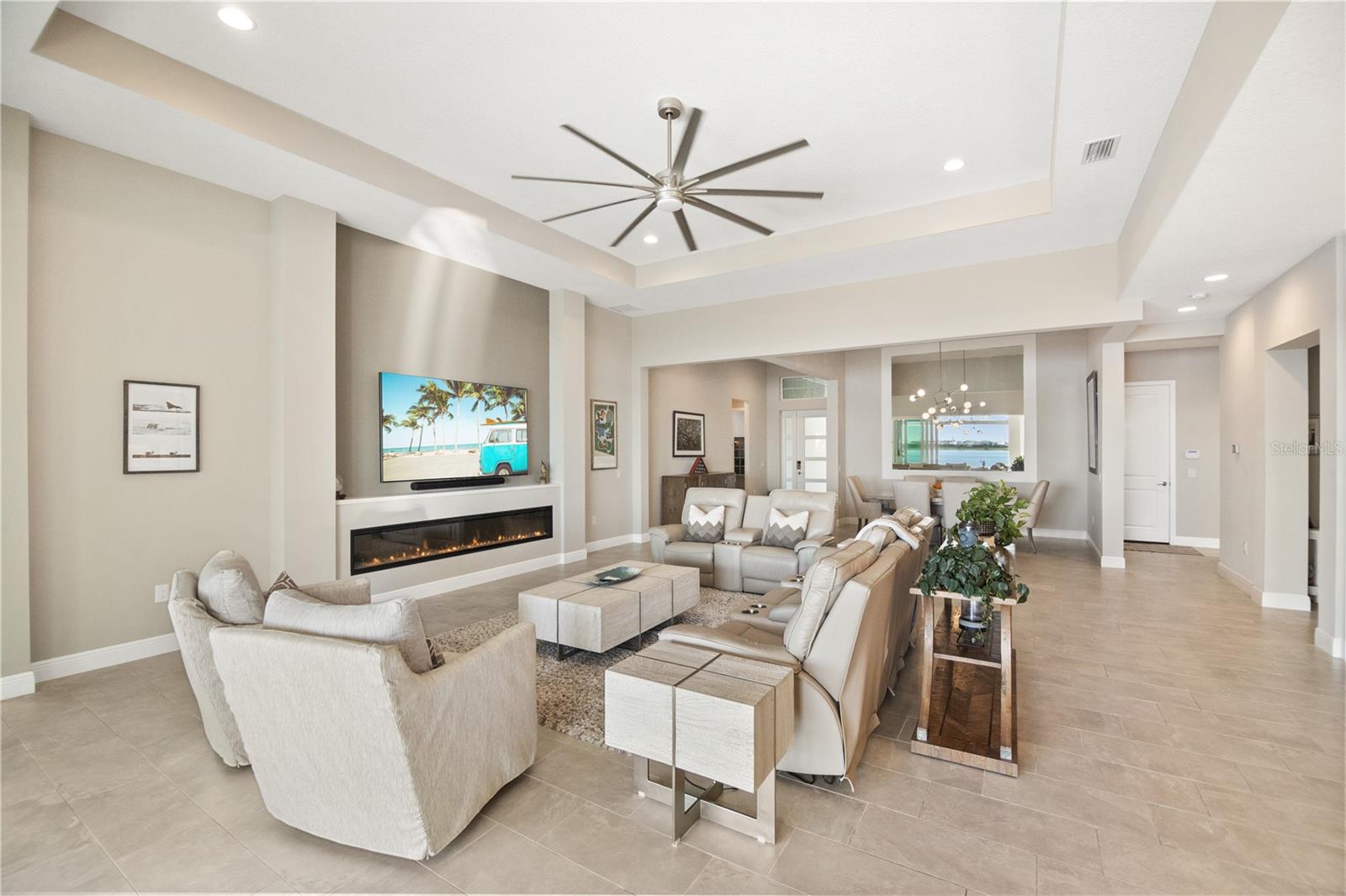 LAKEHOUSE COVE/WATERSIDE PH 2 - Residential