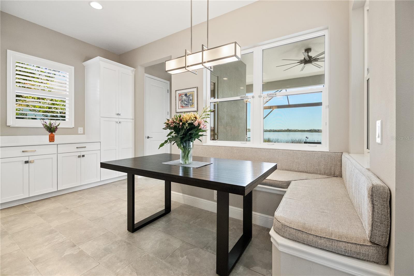 LAKEHOUSE COVE/WATERSIDE PH 2 - Residential