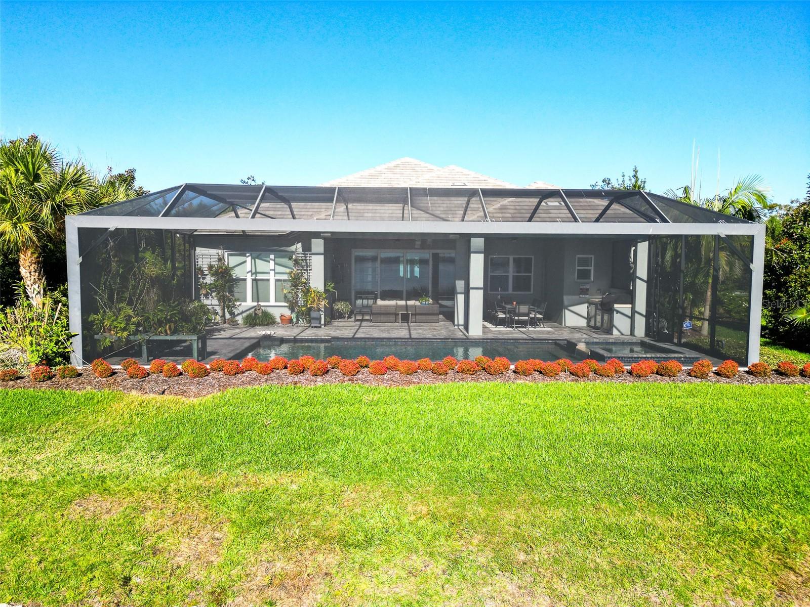 LAKEHOUSE COVE/WATERSIDE PH 2 - Residential