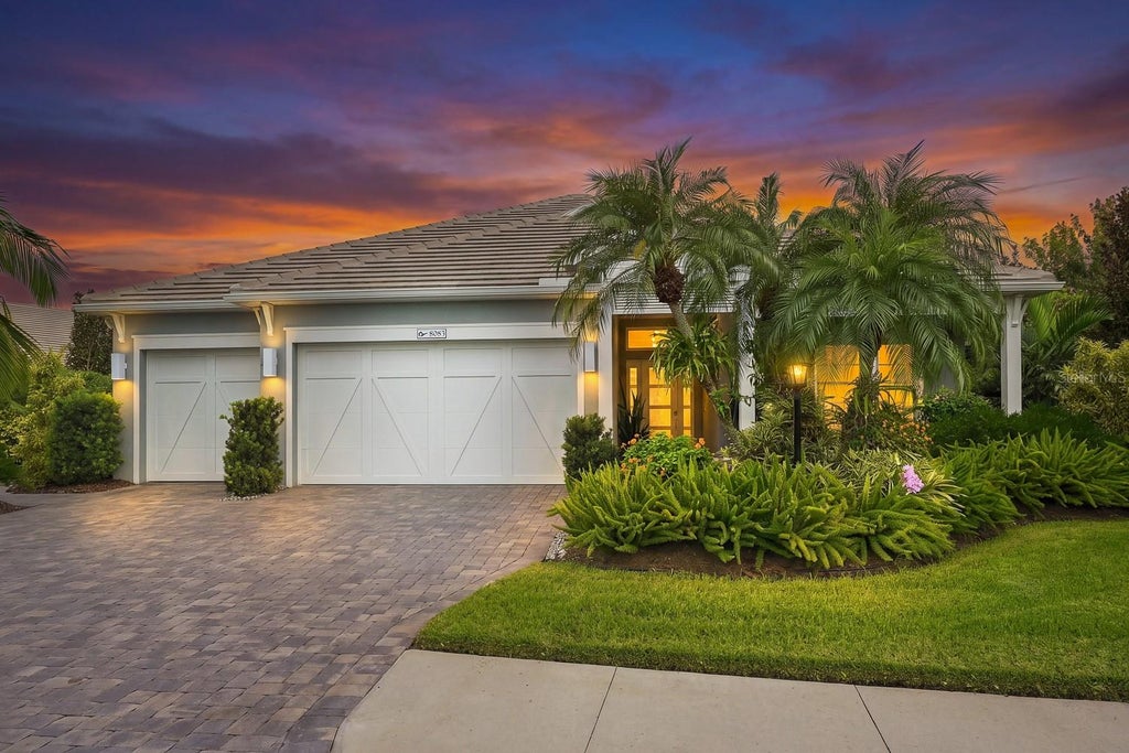 Photo of 8083 Waterbend Trail, Sarasota, FL 34240 (MLS # A4678845)