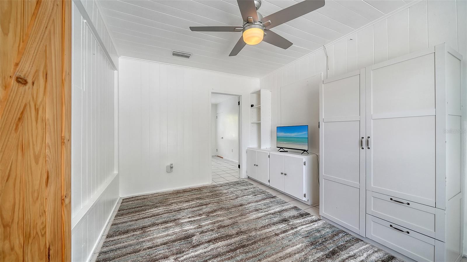 LAUREL PARK - Residential