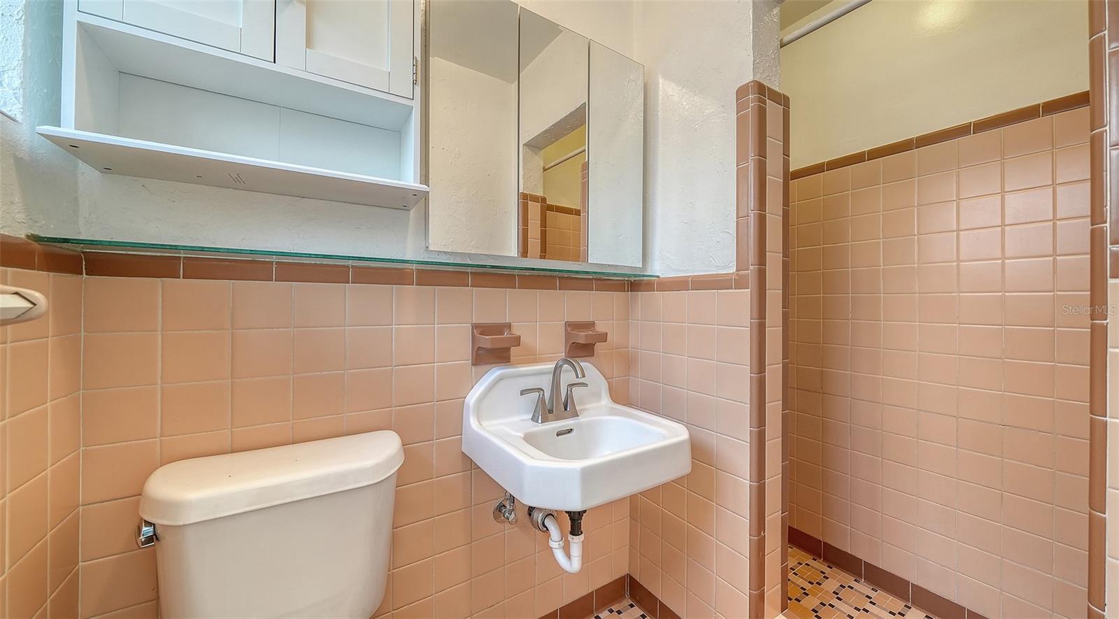 LAUREL PARK - Residential