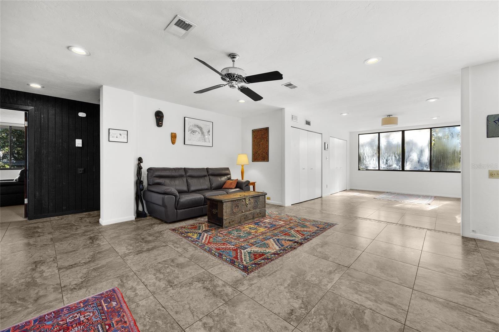 SUBURBAN HEIGHTS - Residential