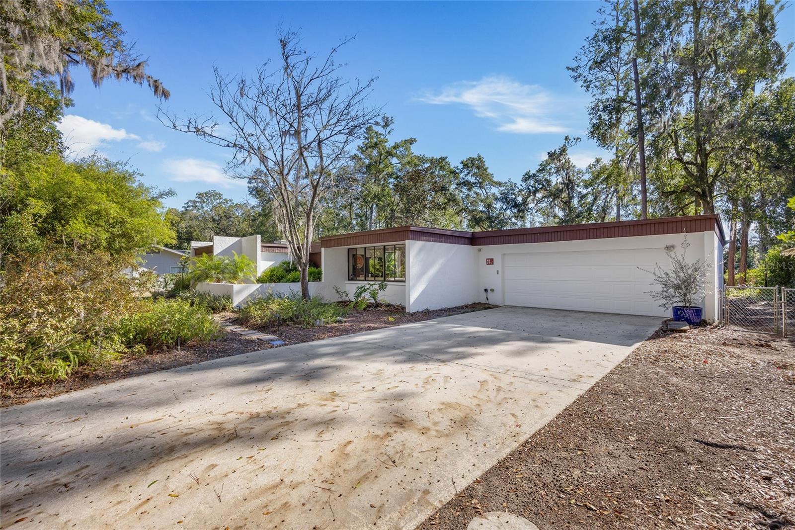 SUBURBAN HEIGHTS - Residential