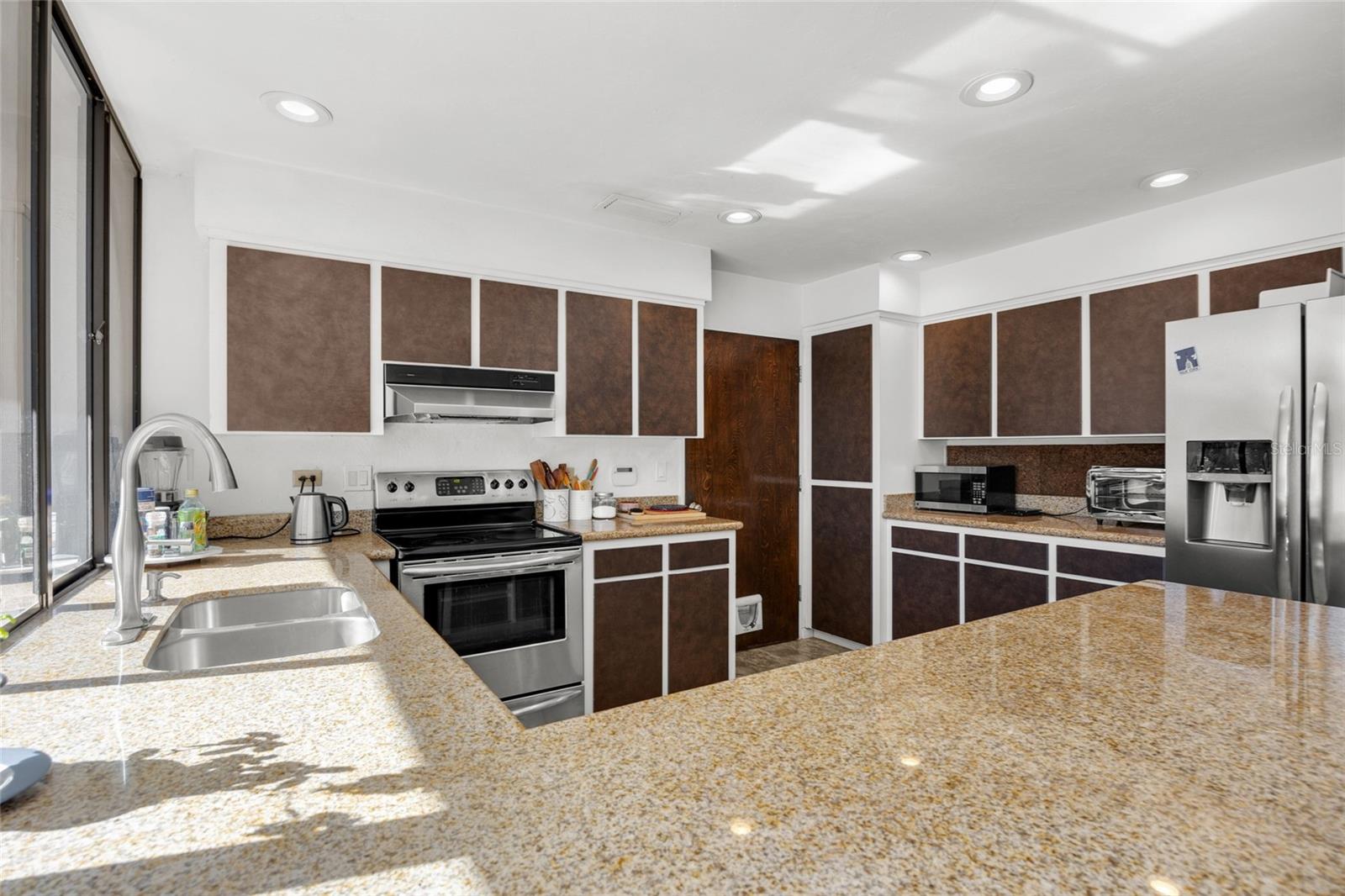 SUBURBAN HEIGHTS - Residential