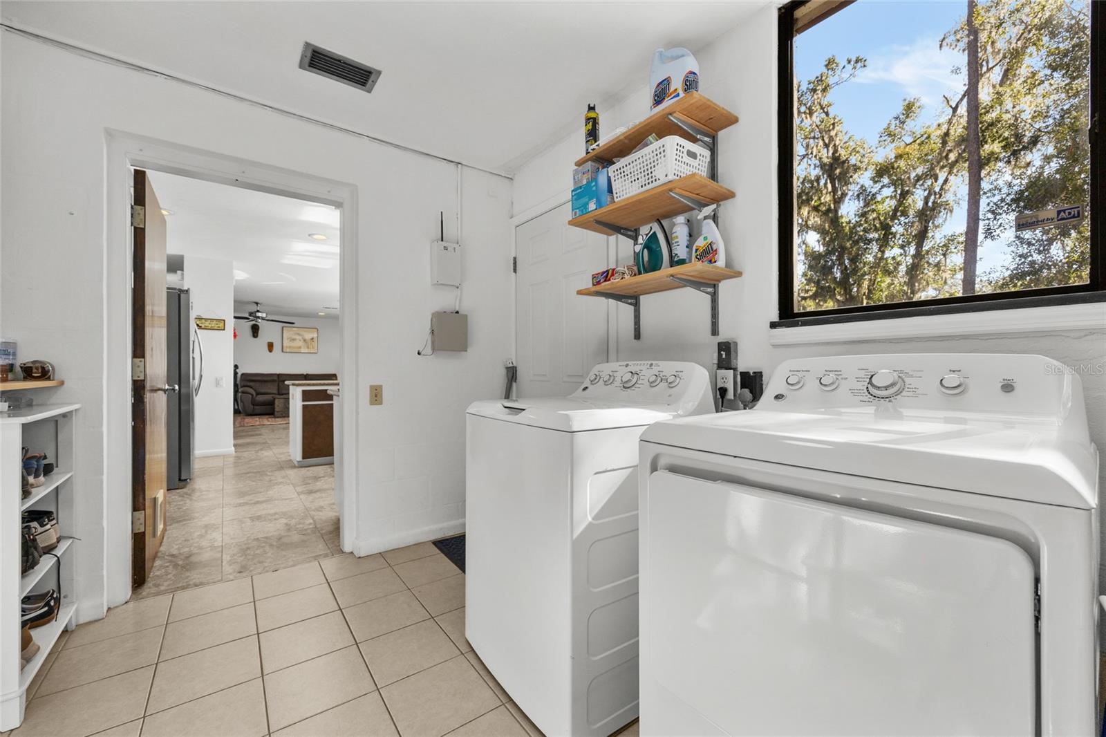 SUBURBAN HEIGHTS - Residential