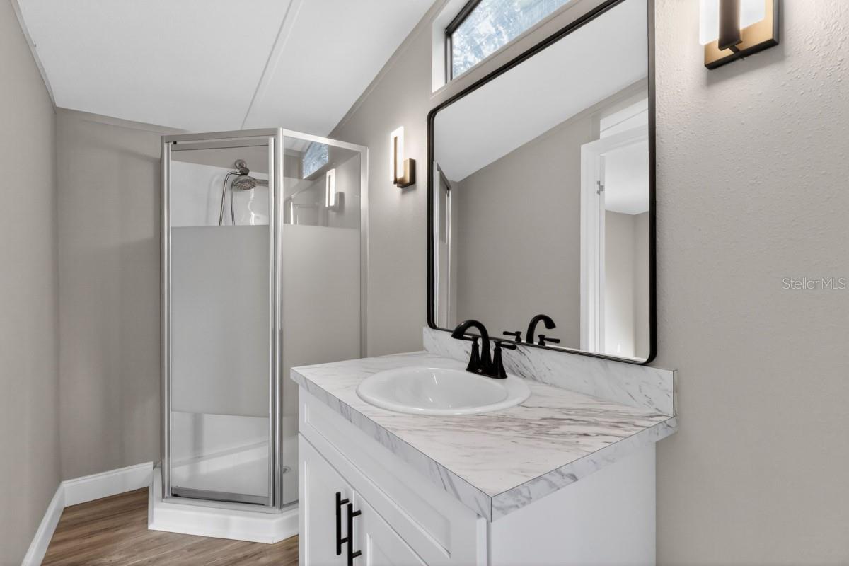 MOON LAKE ESTATES - Residential