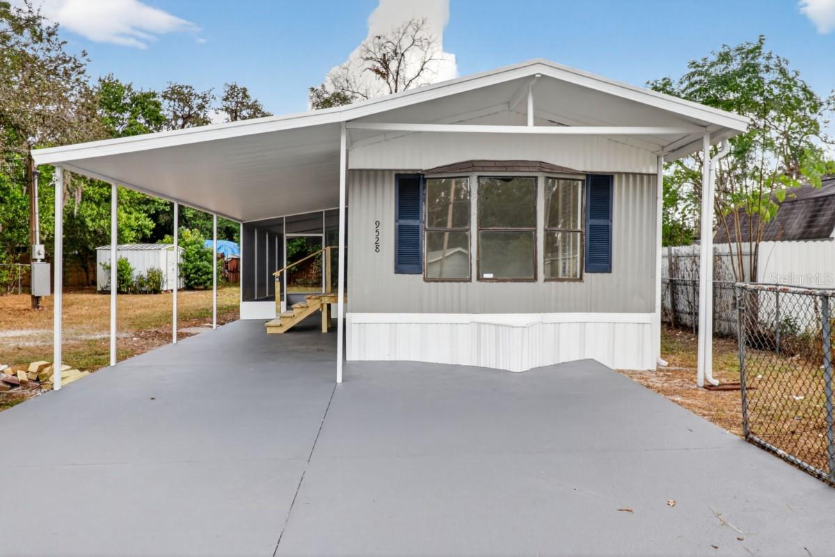 MOON LAKE ESTATES - Residential