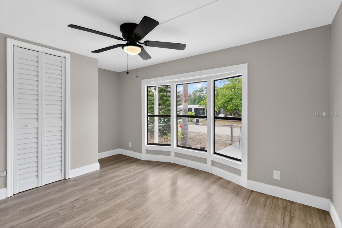 MOON LAKE ESTATES - Residential