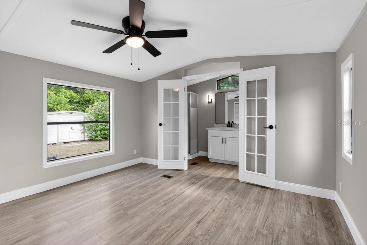 MOON LAKE ESTATES - Residential