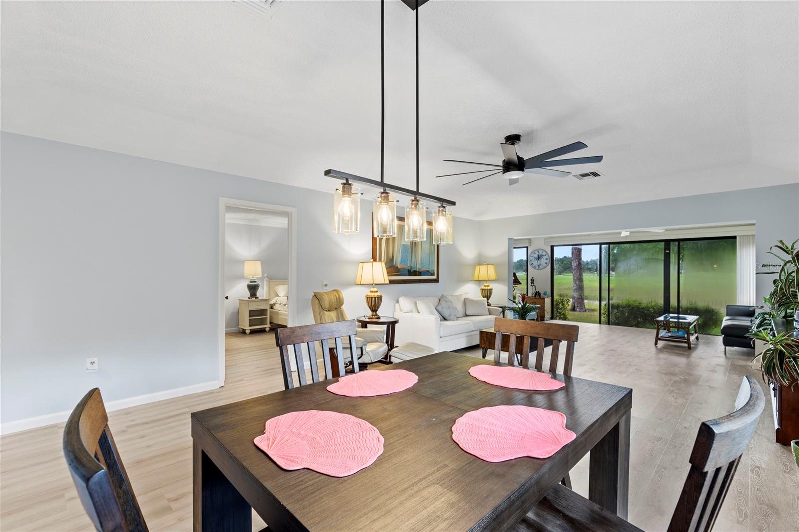 GOLF POINTE AT PALM-AIRE CC SEC III - Residential