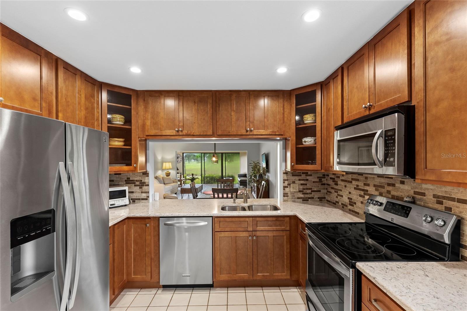 GOLF POINTE AT PALM-AIRE CC SEC III - Residential