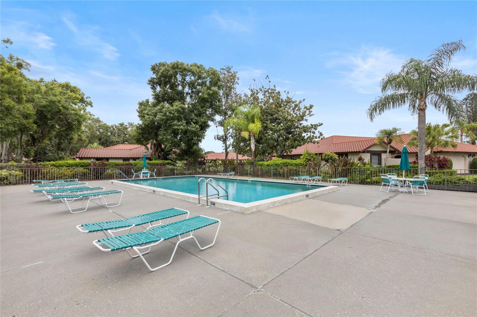 GOLF POINTE AT PALM-AIRE CC SEC III - Residential