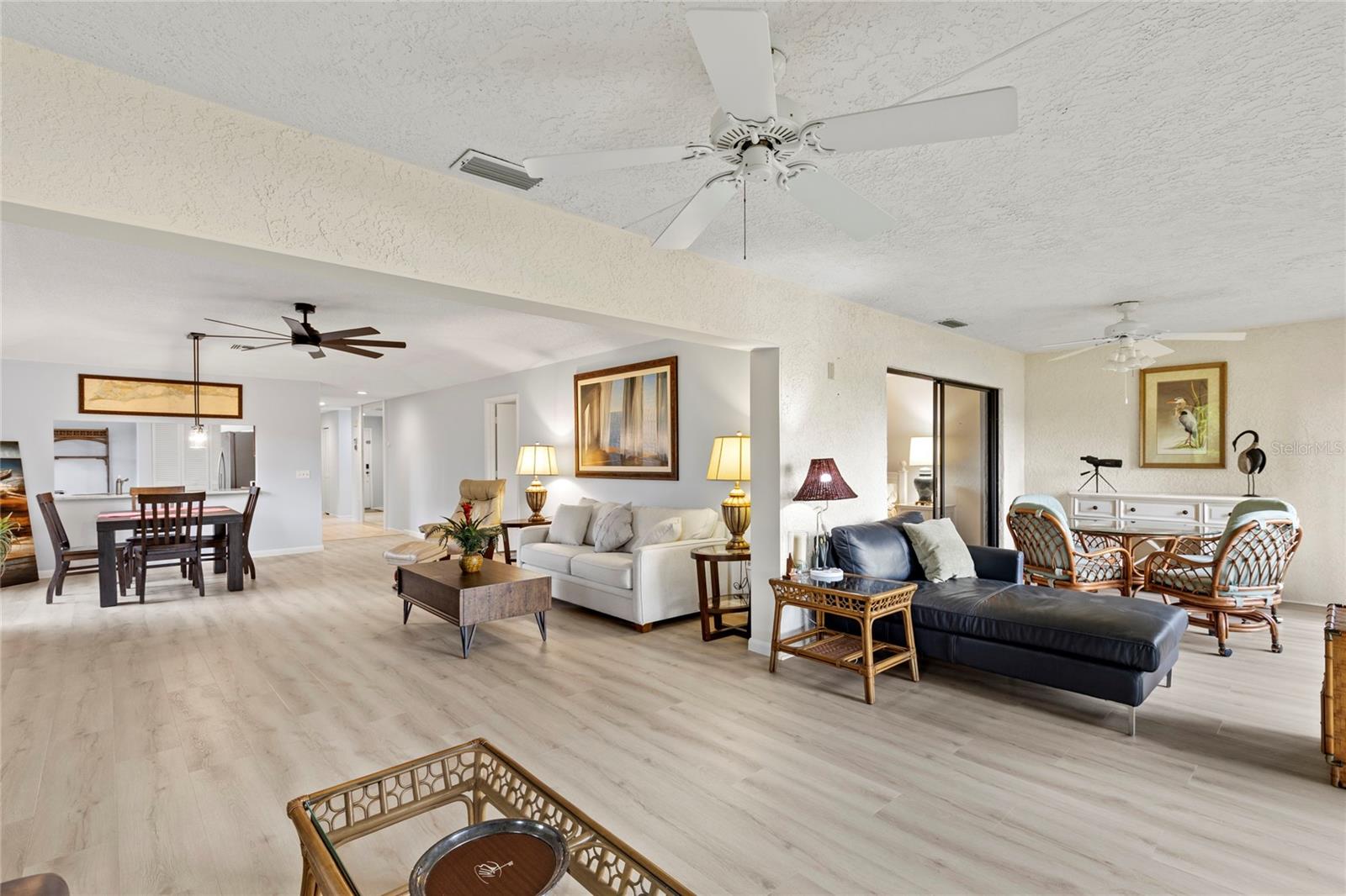 GOLF POINTE AT PALM-AIRE CC SEC III - Residential