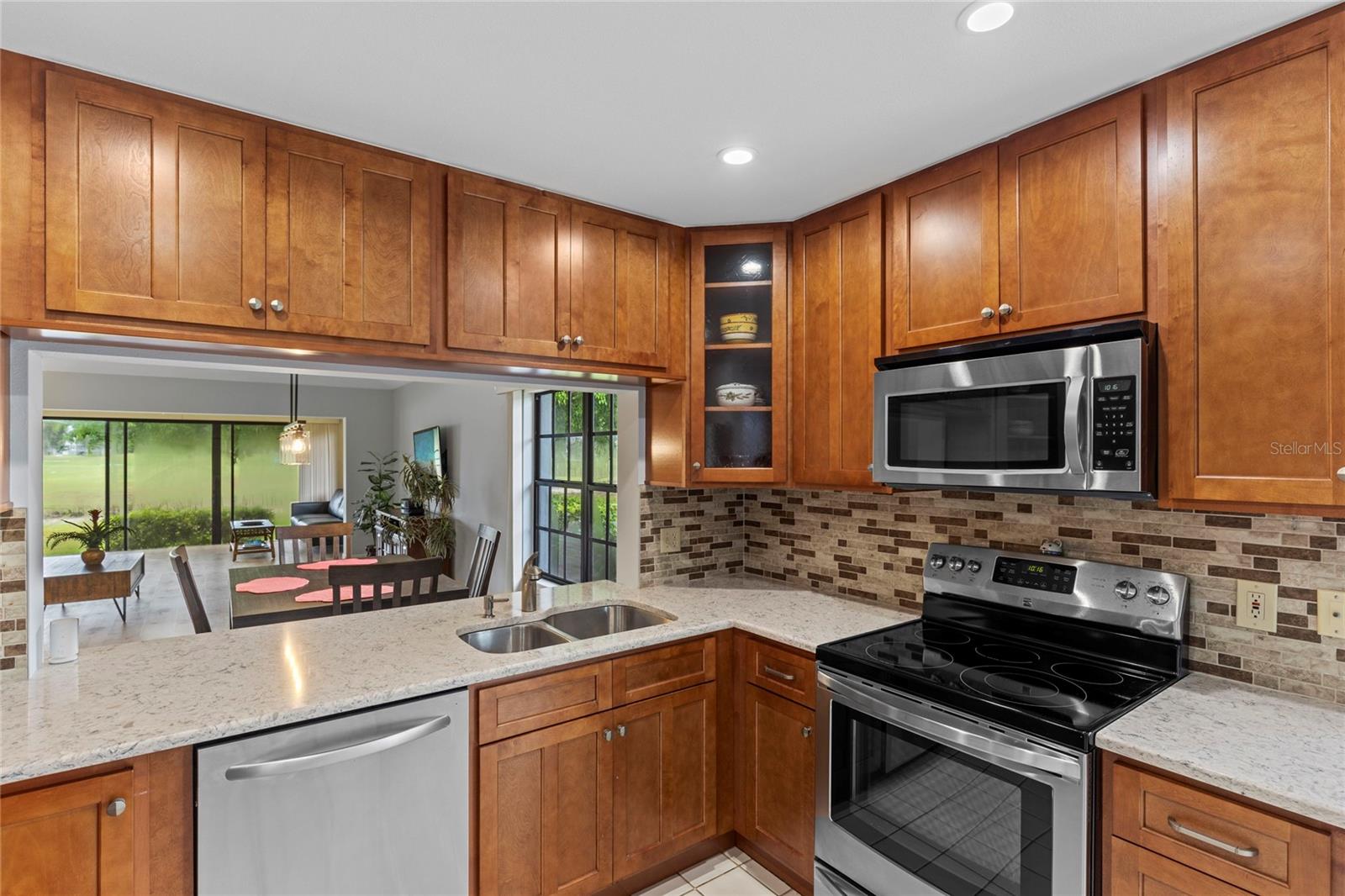 GOLF POINTE AT PALM-AIRE CC SEC III - Residential