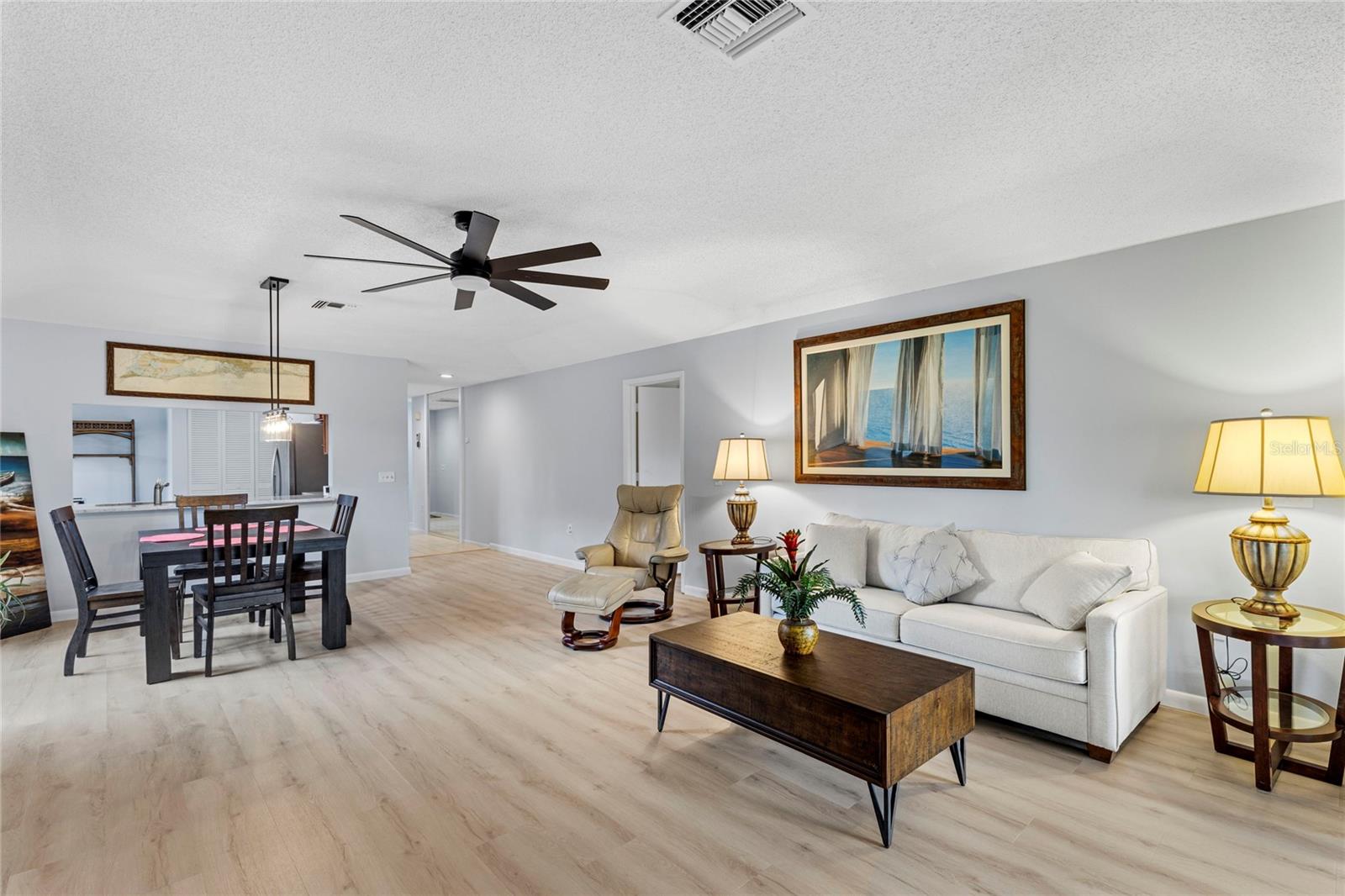 GOLF POINTE AT PALM-AIRE CC SEC III - Residential