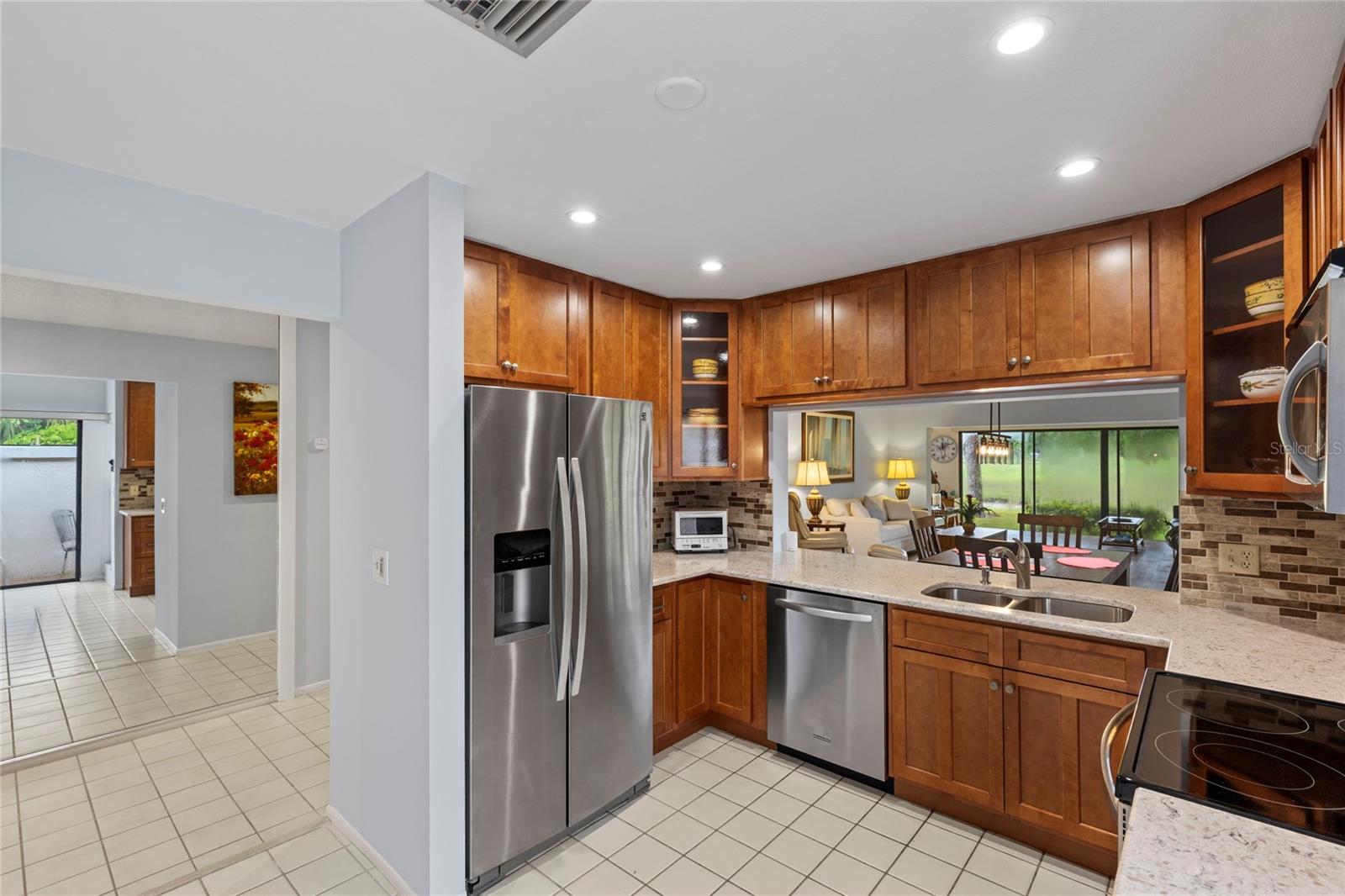 GOLF POINTE AT PALM-AIRE CC SEC III - Residential