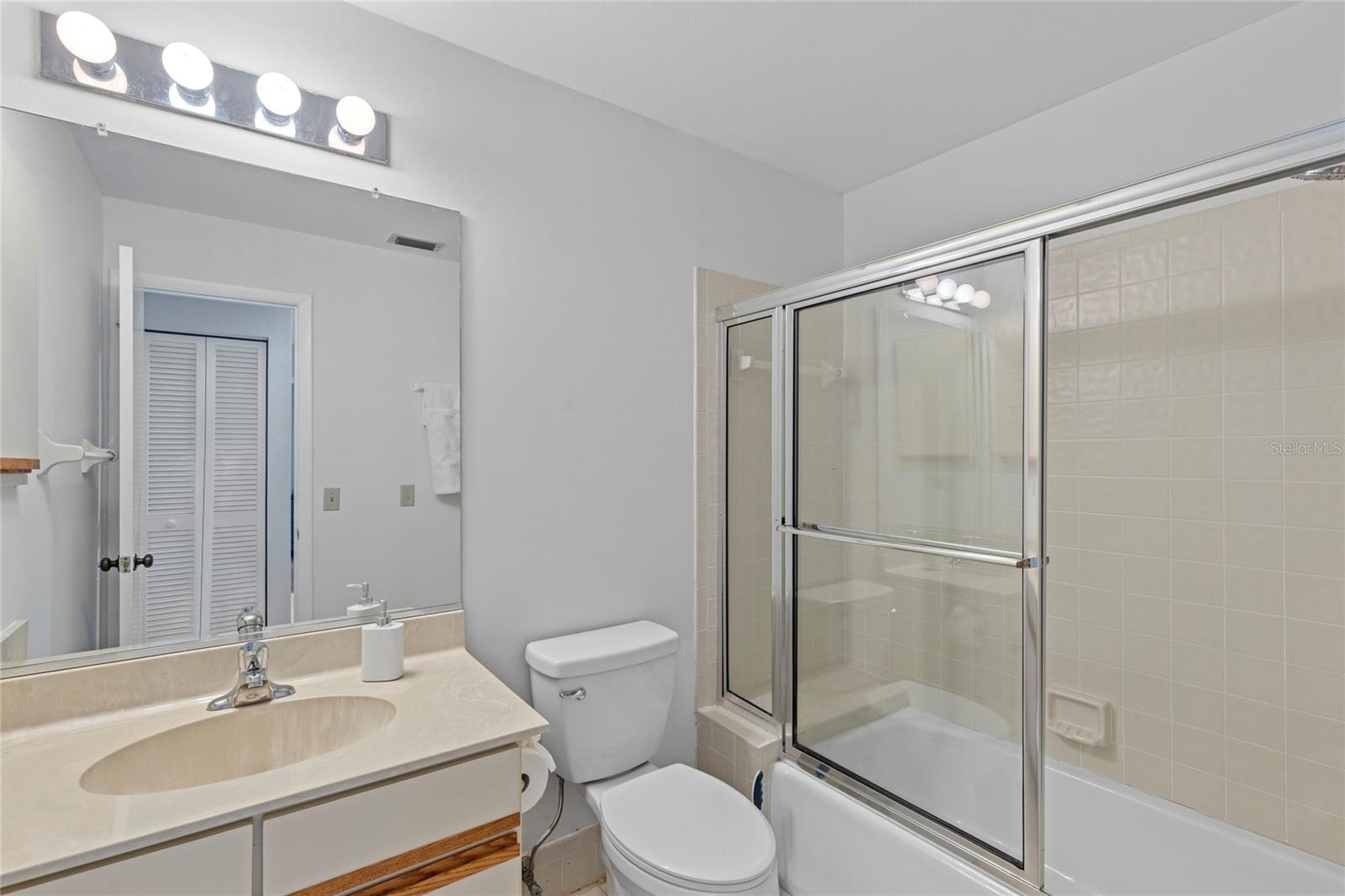 GOLF POINTE AT PALM-AIRE CC SEC III - Residential