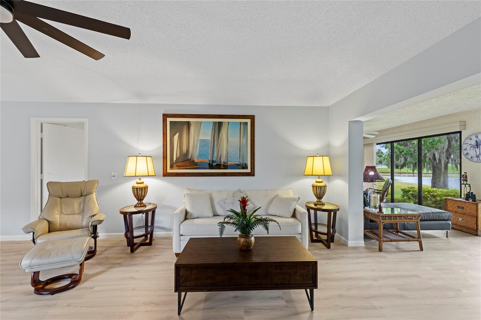 GOLF POINTE AT PALM-AIRE CC SEC III - Residential