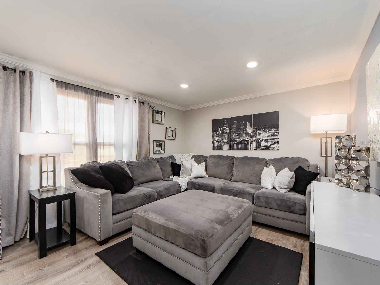 FLORAL GARDENS - Residential