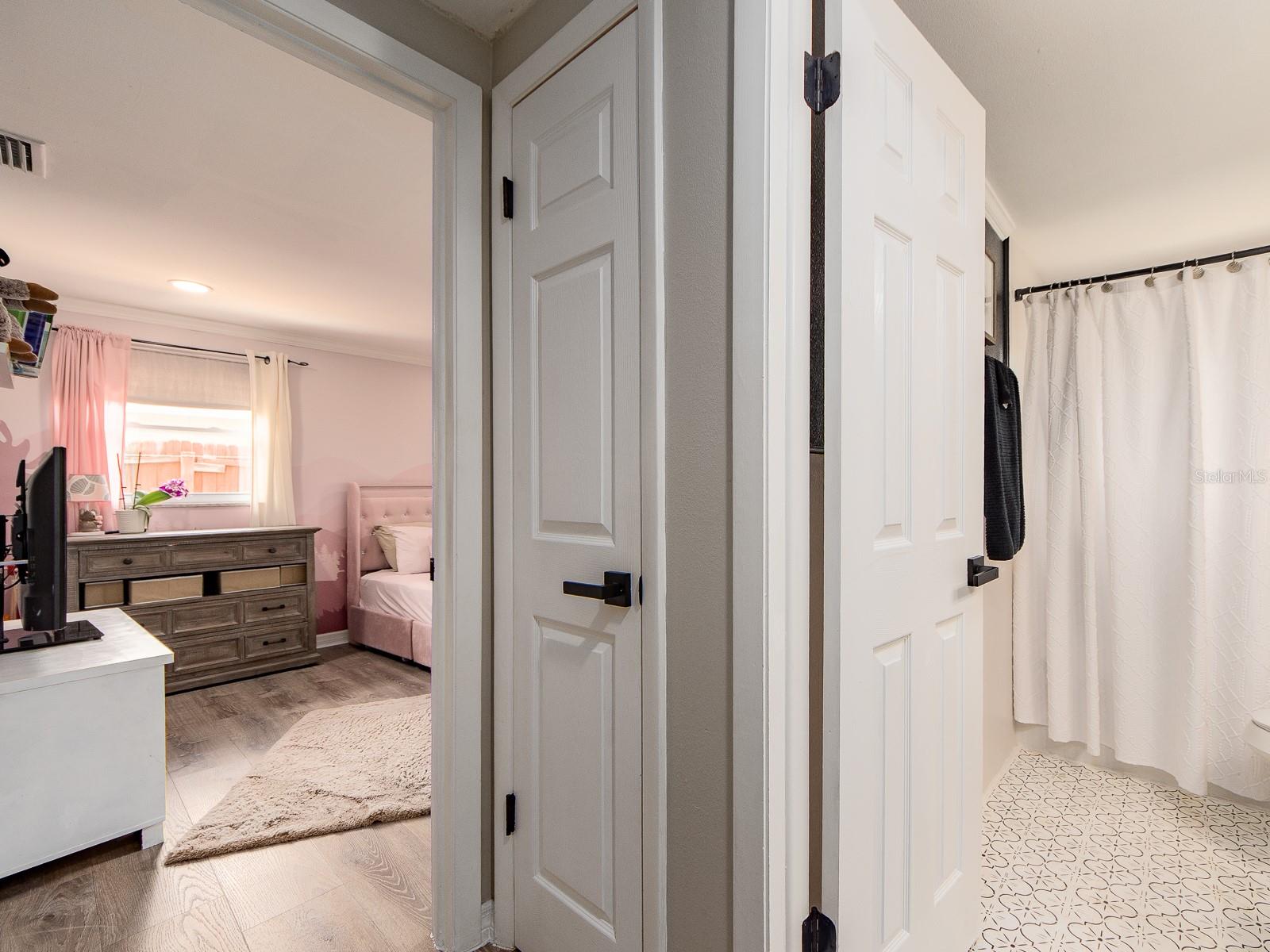 FLORAL GARDENS - Residential