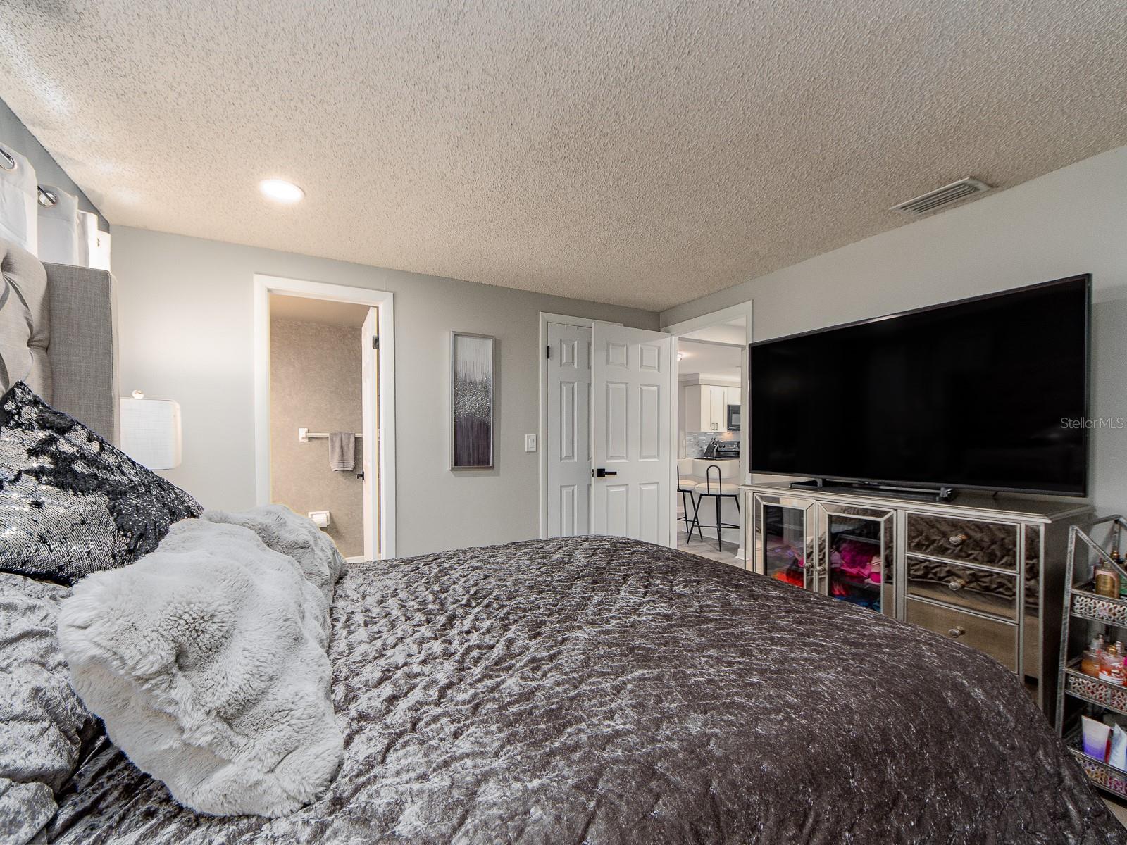 FLORAL GARDENS - Residential