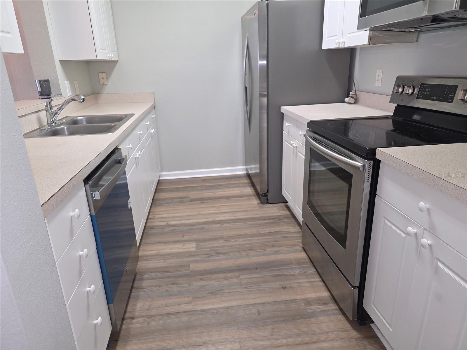 WYNDHAM PALMS CONDO PH 2 - Residential