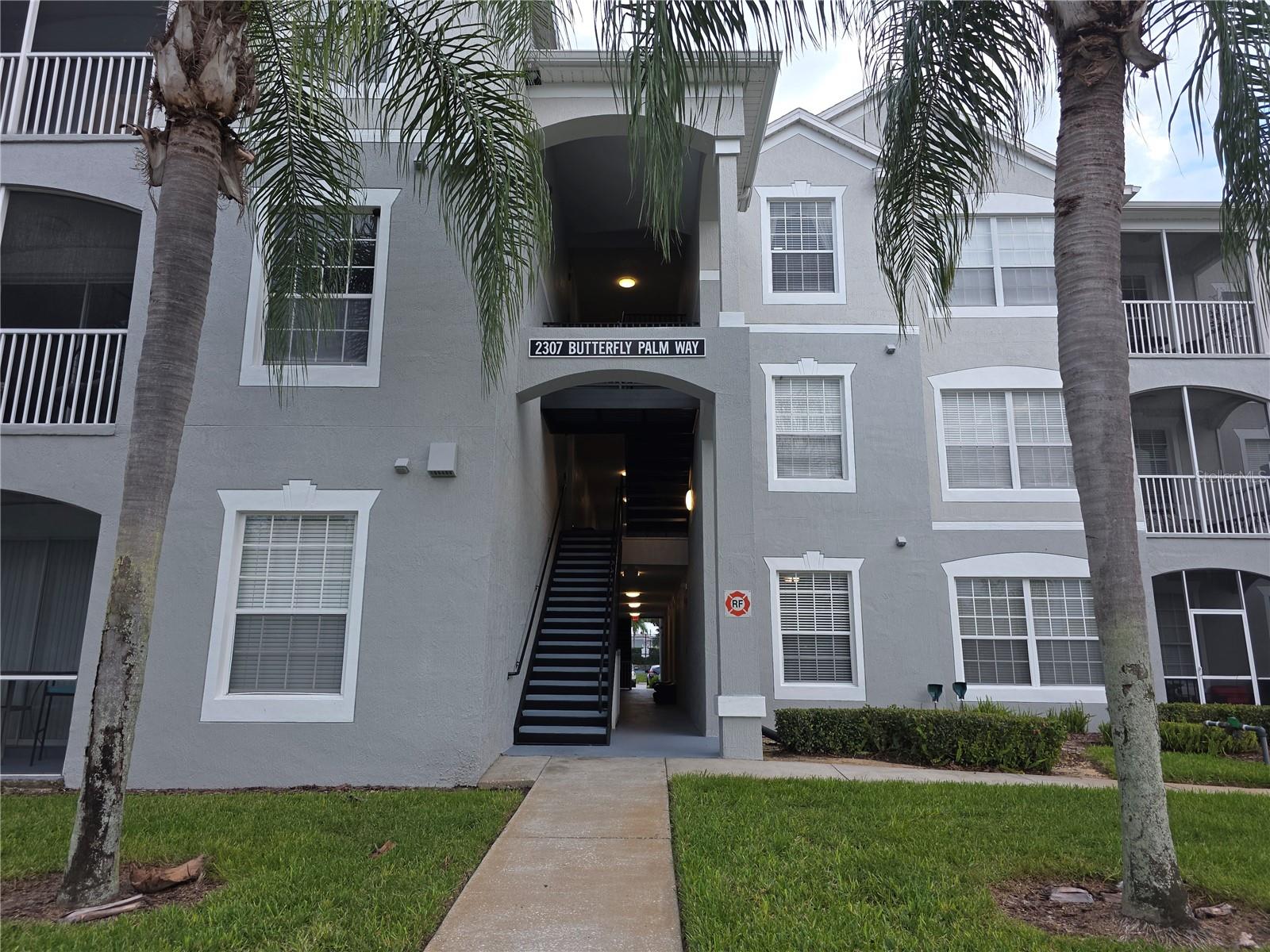 Check out this beautiful Fully Furnished Apartment that offers it ALL! Perfect for Investors for either short-term or long term rental, vacation Home Seekers or Full-time residents!  Only 10 Minutes from Disney World! You will love living in this beautiful resort-style community. HOA includes High-speed internet, cable, water and trash removal.  Plus access to all amenities.
You will enjoy resort-style amenities such as a resort pool with splash pad, tiki bar, fitness center, a massive clubhouse with a sundries shop,  movie theater, arcade, and basketball and tennis court, and sand volleyball. There’s even a playground for the children.