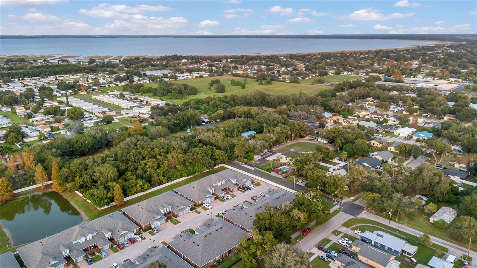 TOWN CENTER VILLAS - Residential