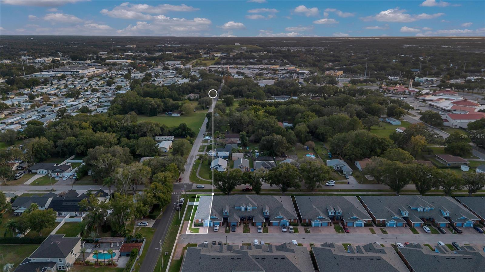 TOWN CENTER VILLAS - Residential