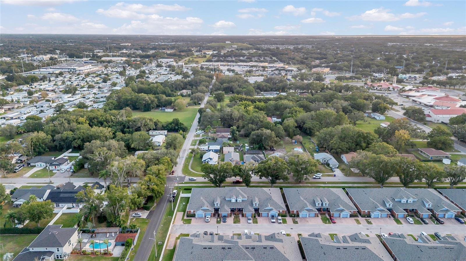 TOWN CENTER VILLAS - Residential