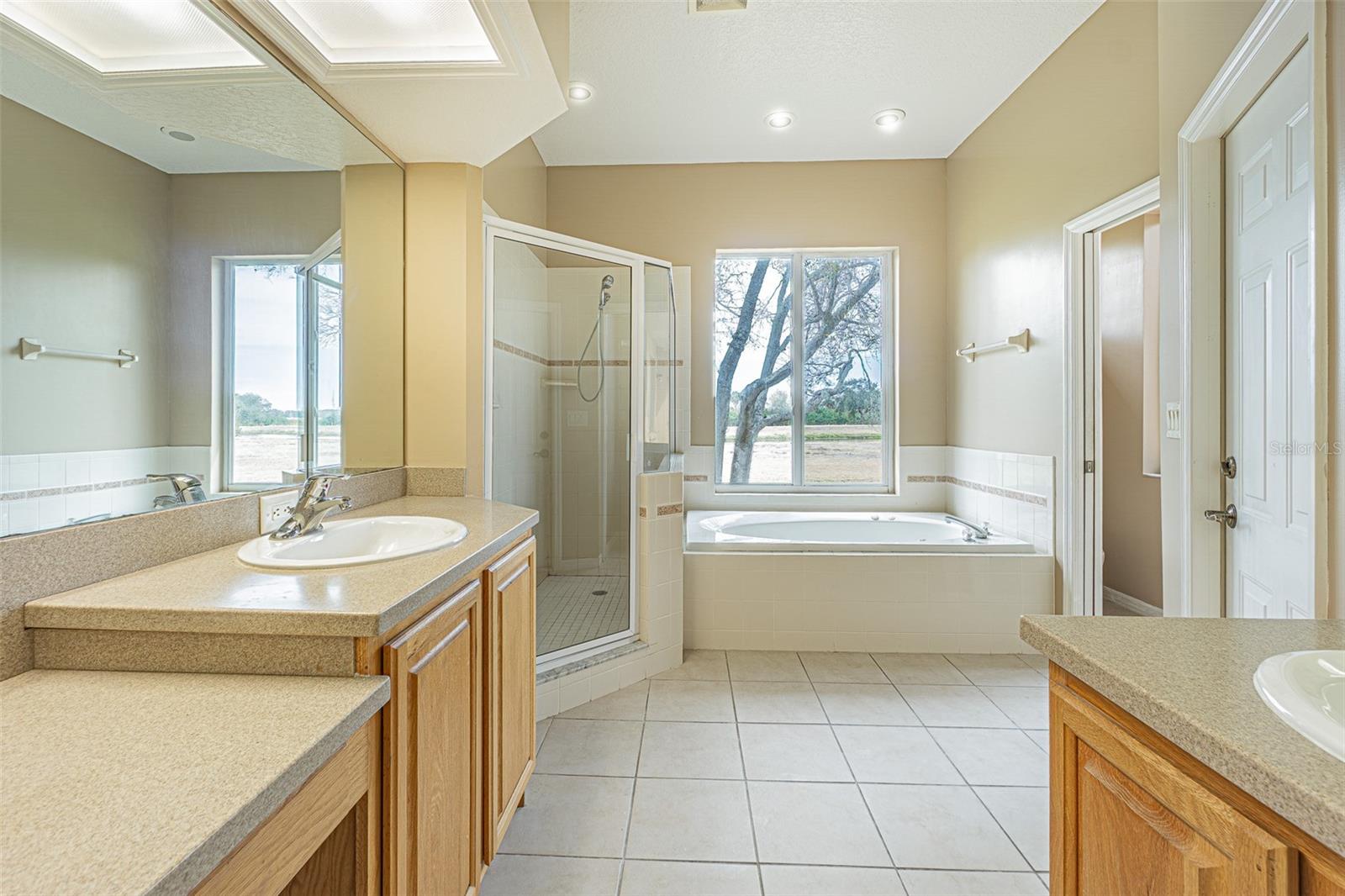 OAK PARK 7 - Residential