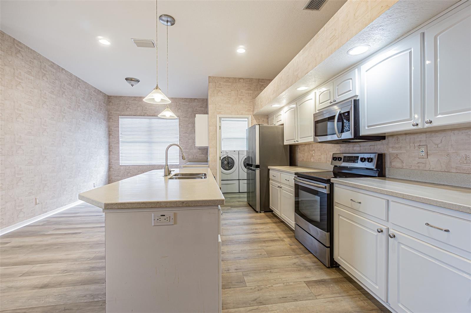 OAK PARK 7 - Residential