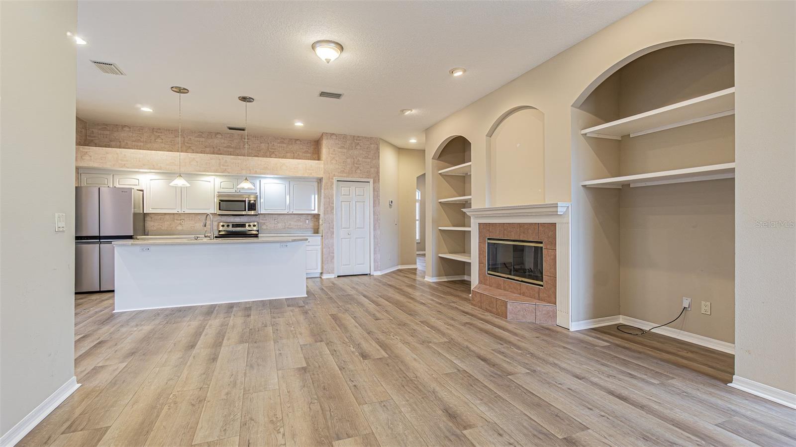 OAK PARK 7 - Residential