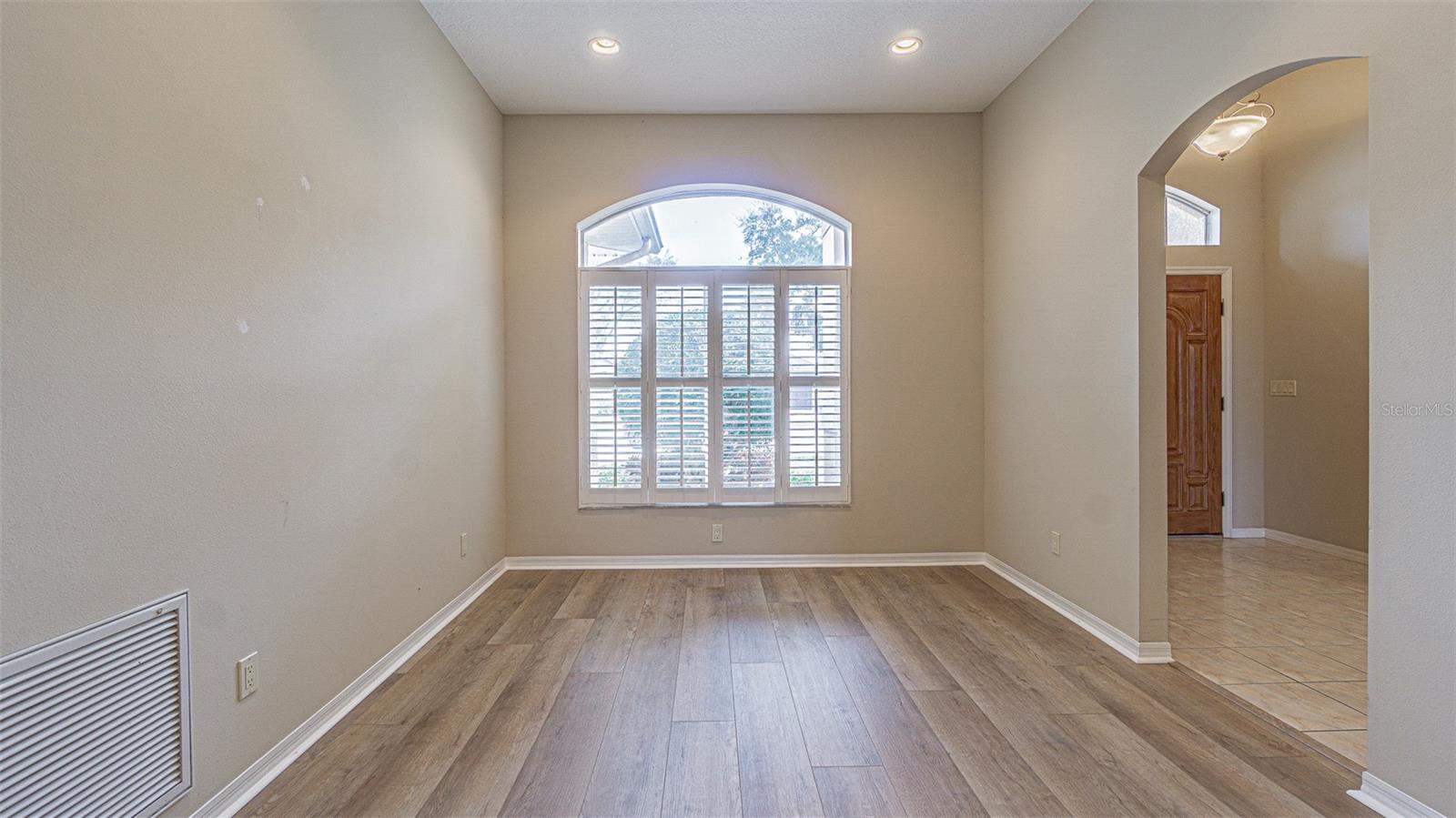 OAK PARK 7 - Residential