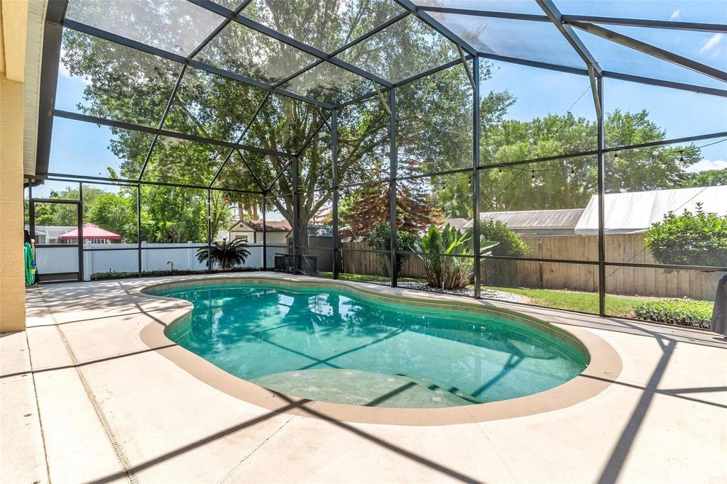 Photo of 10342 Pleasant View Drive, Leesburg, FL 34788 (MLS # G5111763)