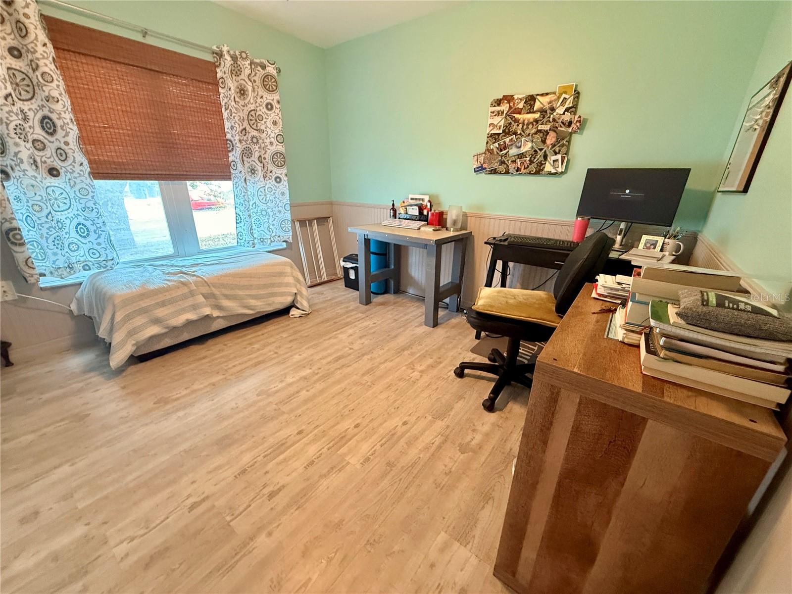 THE LAKES - Residential