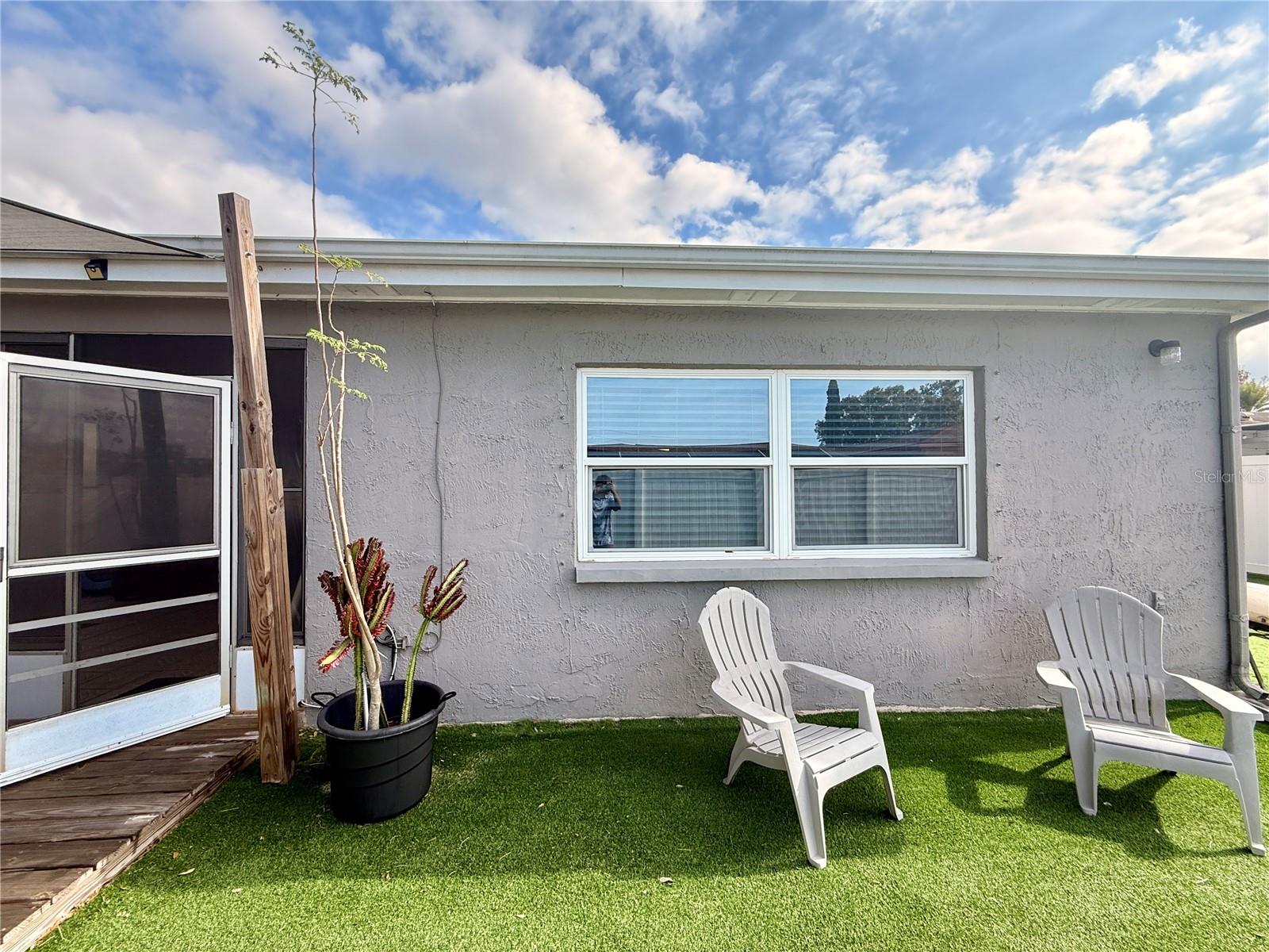 THE LAKES - Residential