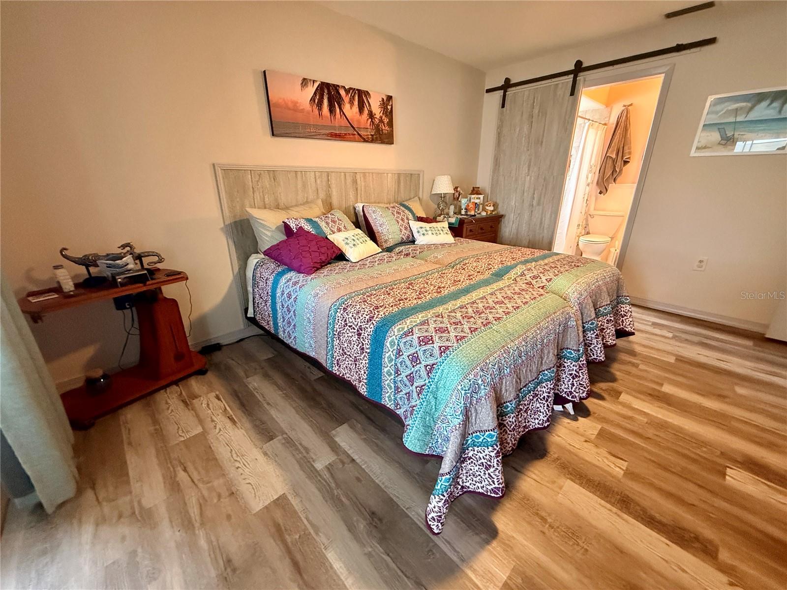 THE LAKES - Residential